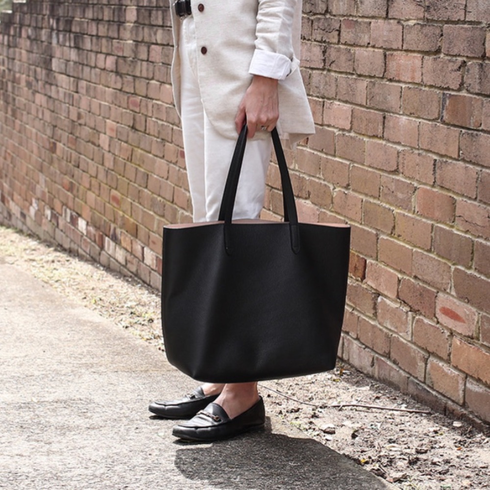 Cuyana Black Leather Tote